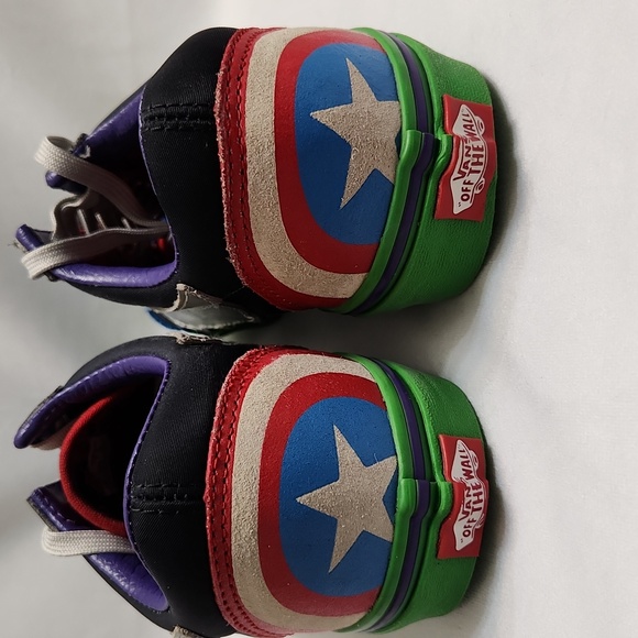 Vans Old Skool × Marvel Avengers Character sneakers (Uni m size 7, w size 8.5) - Picture 6 of 14